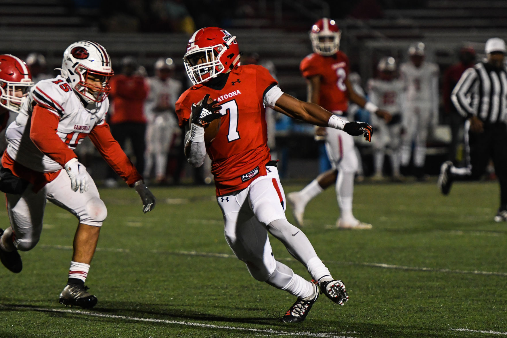 Allatoona vs Gainesville in Friday night football action during first round of playoffs